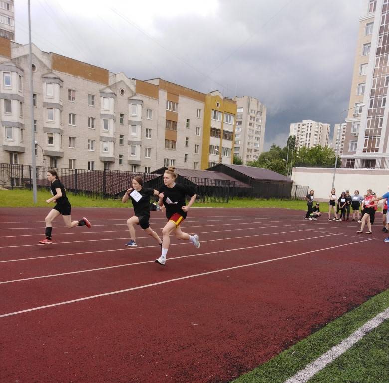 В спортивном турнире команда из 10. Президентские спортивные игры виды спорта.